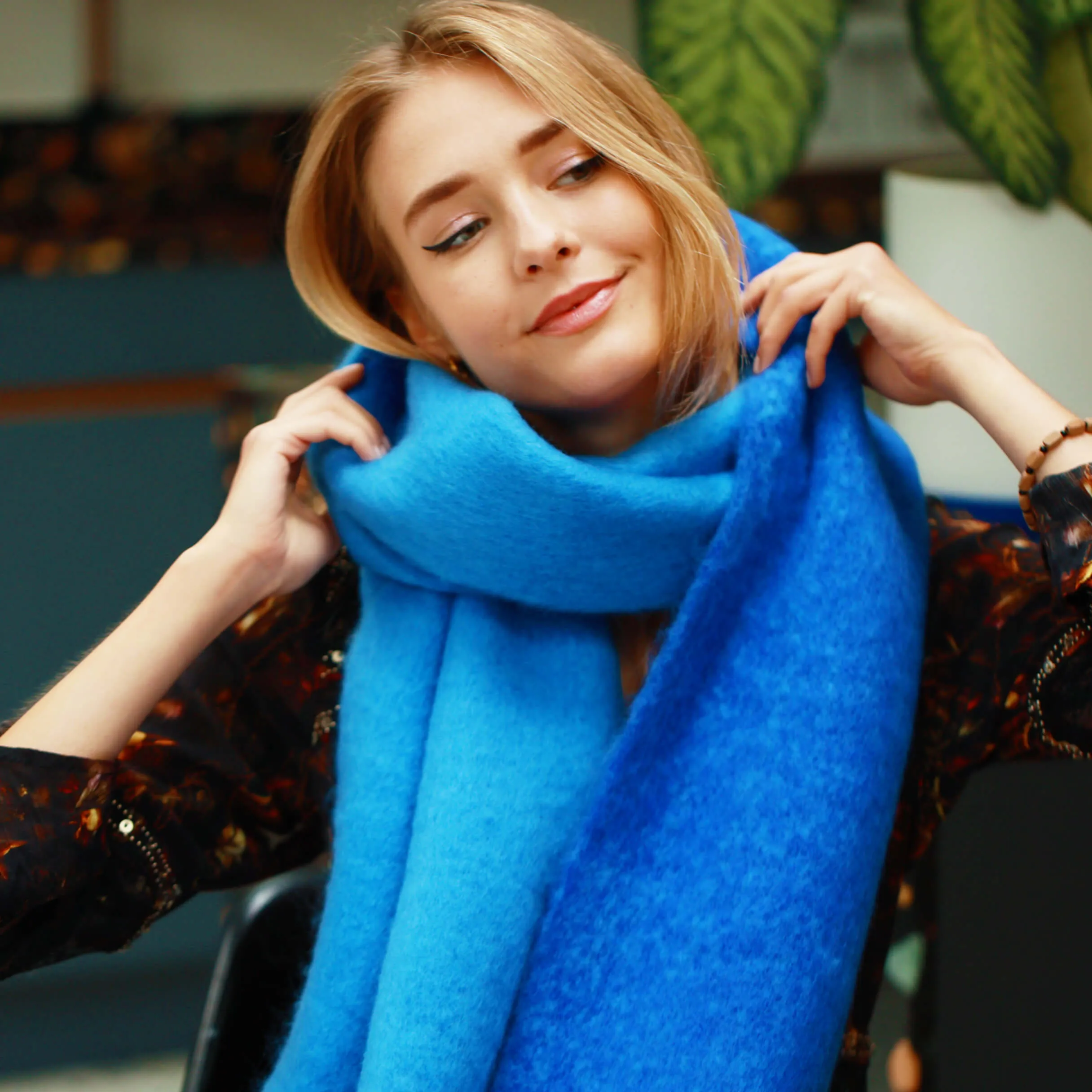 100% Certified Recycled Chunky Knit Oversized Ombre Scarf