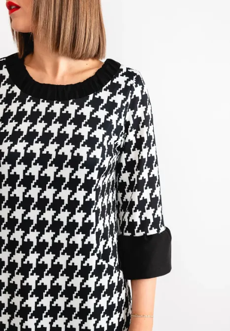 AVALON<BR>
Nina Houndstooth Pencil Dress<BR>
Royal, Black/White<BR>