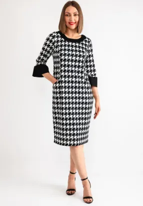 AVALON<BR>
Nina Houndstooth Pencil Dress<BR>
Royal, Black/White<BR>