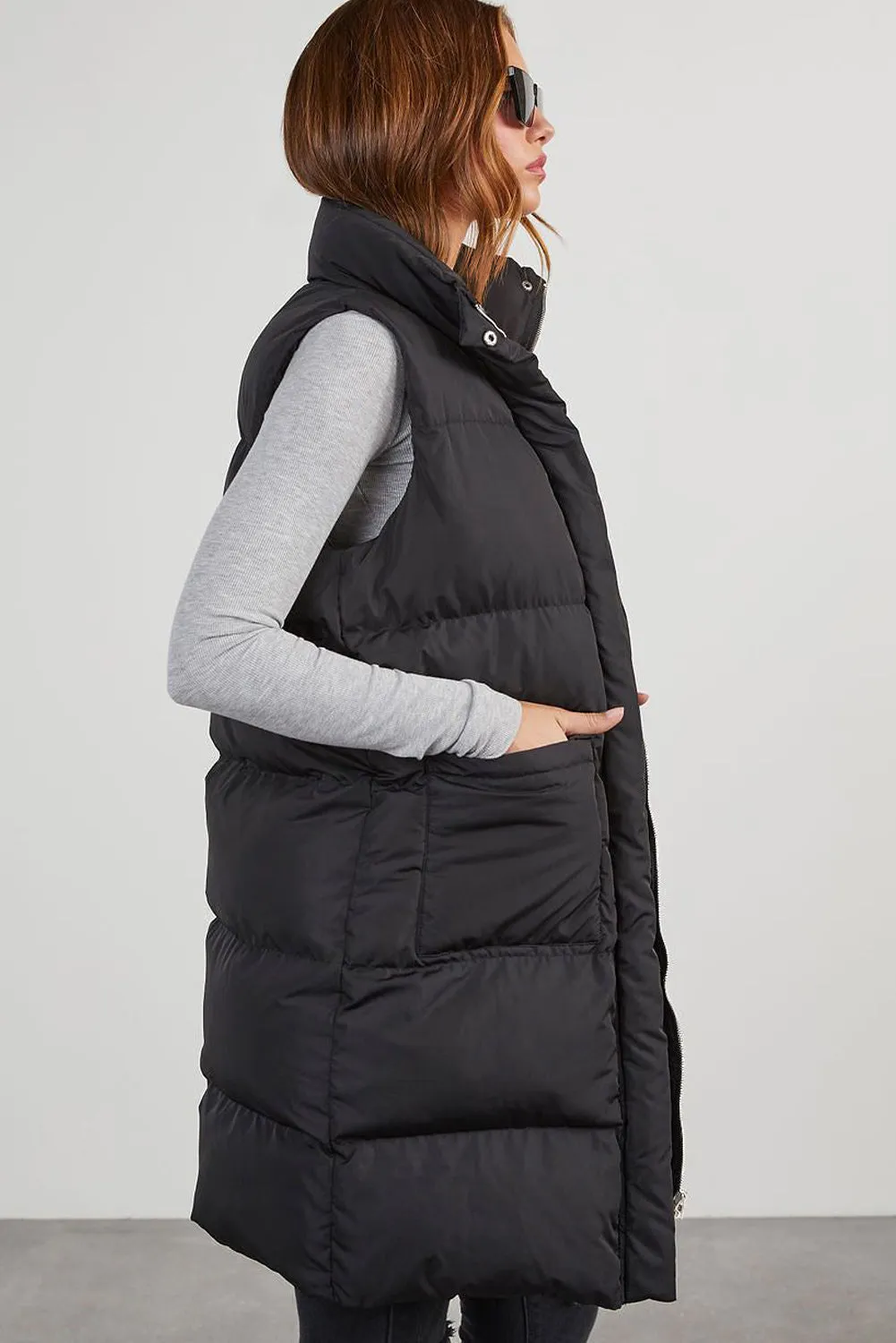 Black Windproof Longline Full Zipper Puffer Gilet with Pockets