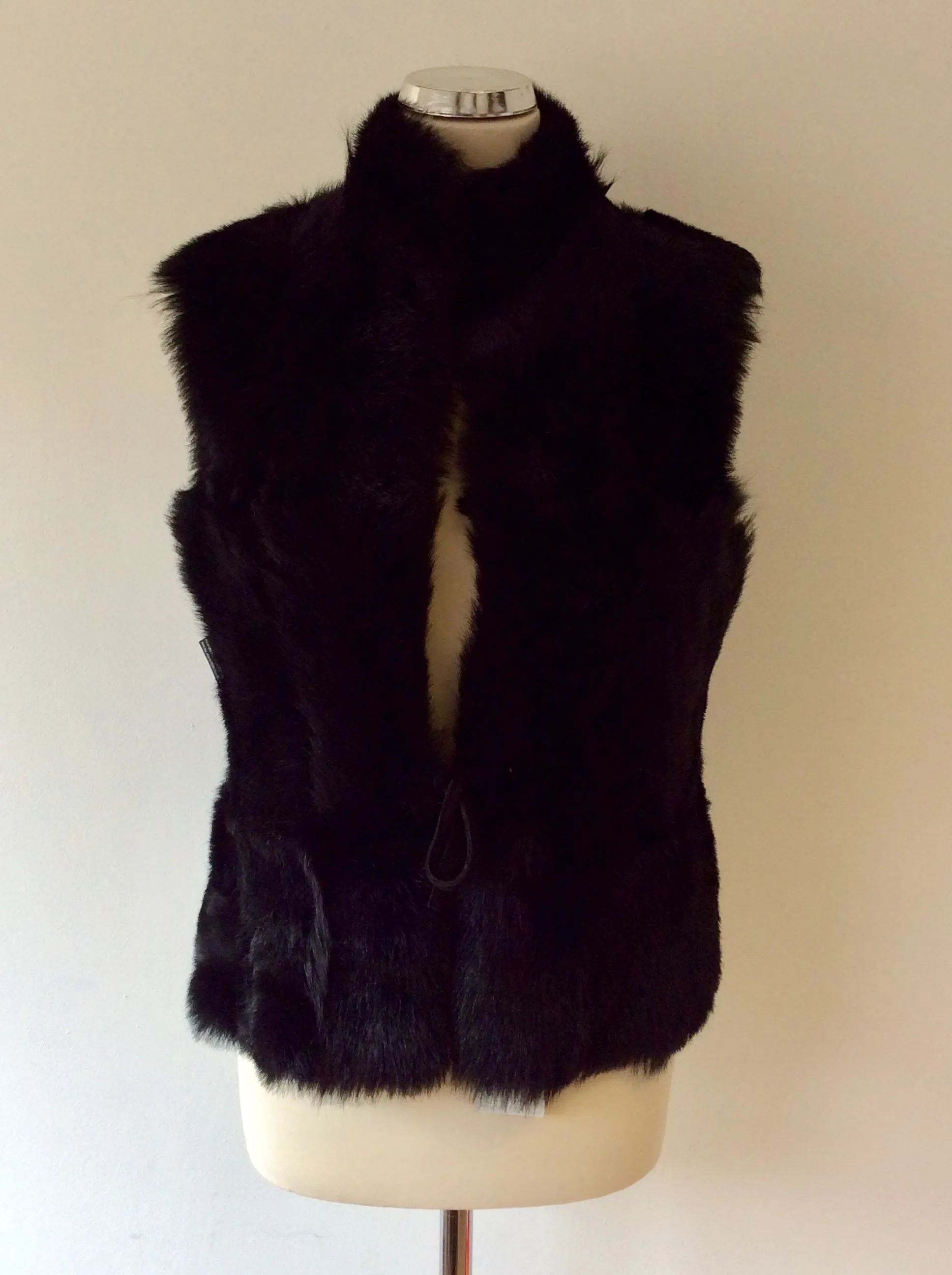 BRAND NEW CELTIC & CO 100% NATURAL BLACK SHEEPSKIN FUR LINED GILET