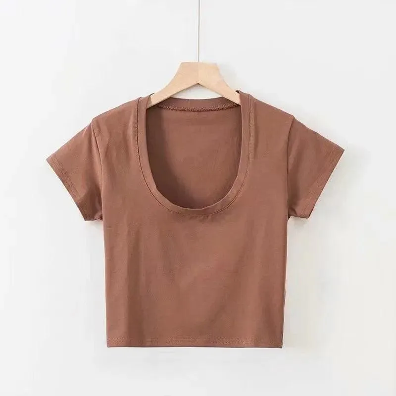Chic Gray Crop Top: Essential Activewear for the Modern Woman