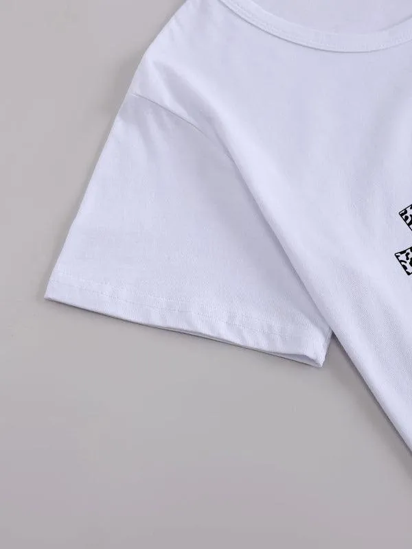 Chic Women's 'He Has Risen' Graphic Tee for a Stylish Easter Celebration