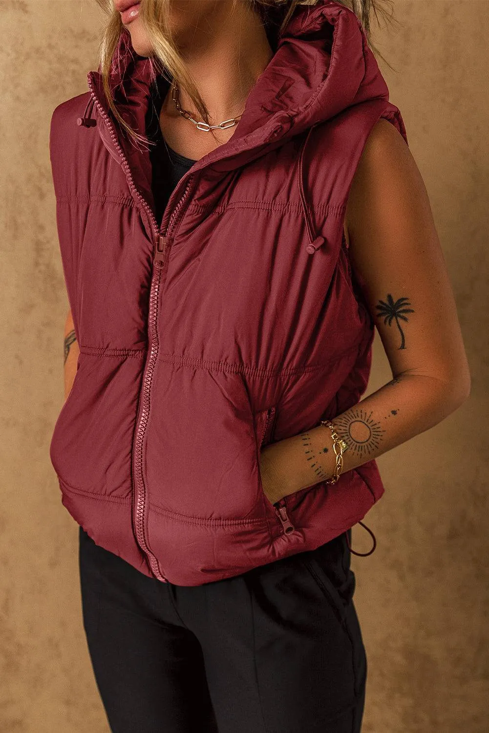 Clay Zip-up Side Pockets Hooded Puffer Gilet