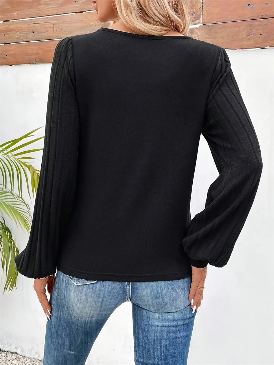 Contrast V-Neck Long Sleeve Top