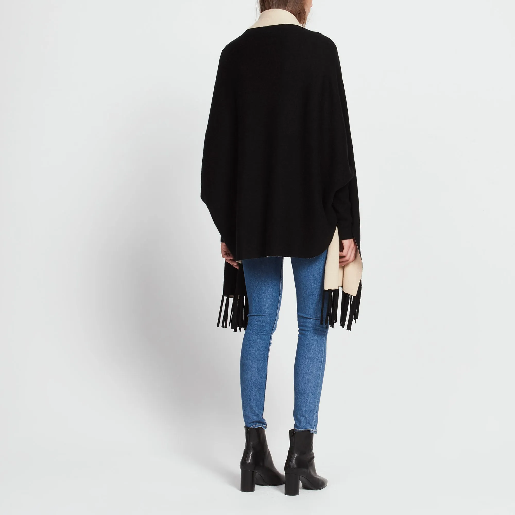 Gilet type étole avec franges