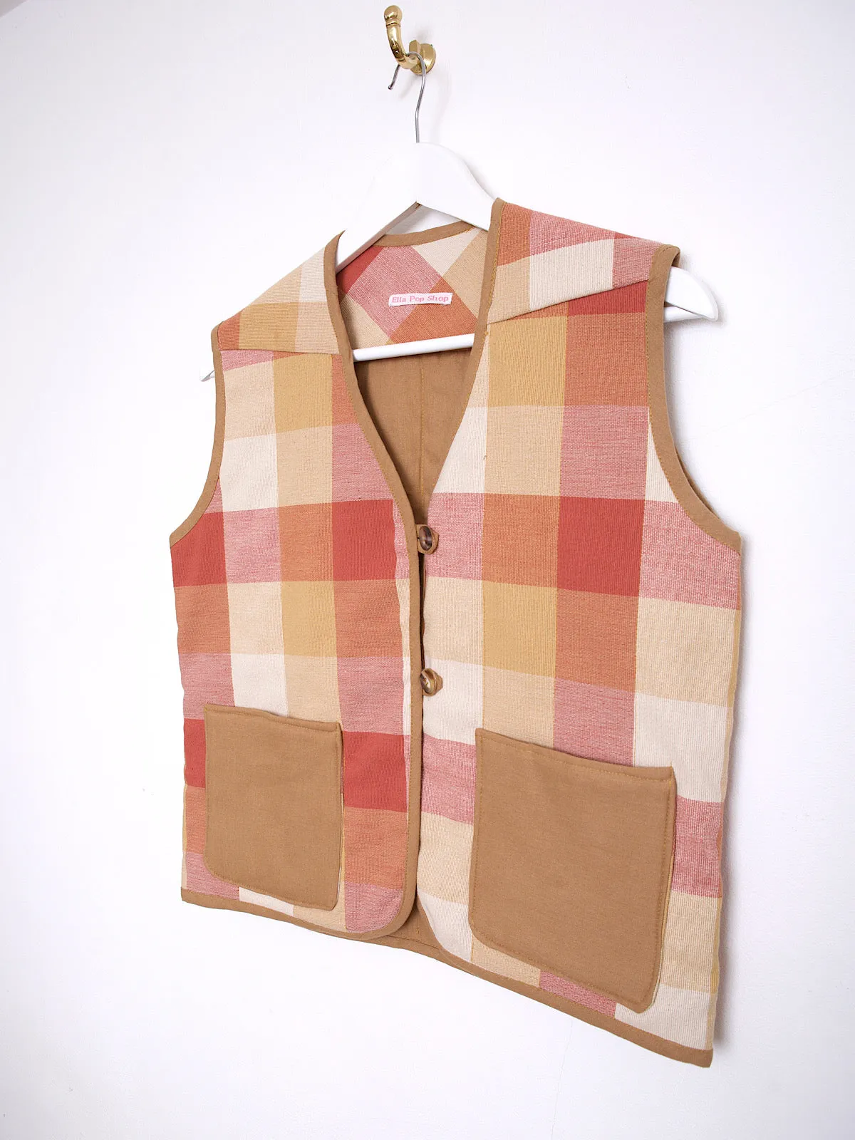 Handcrafted gilet with check cotton fabric