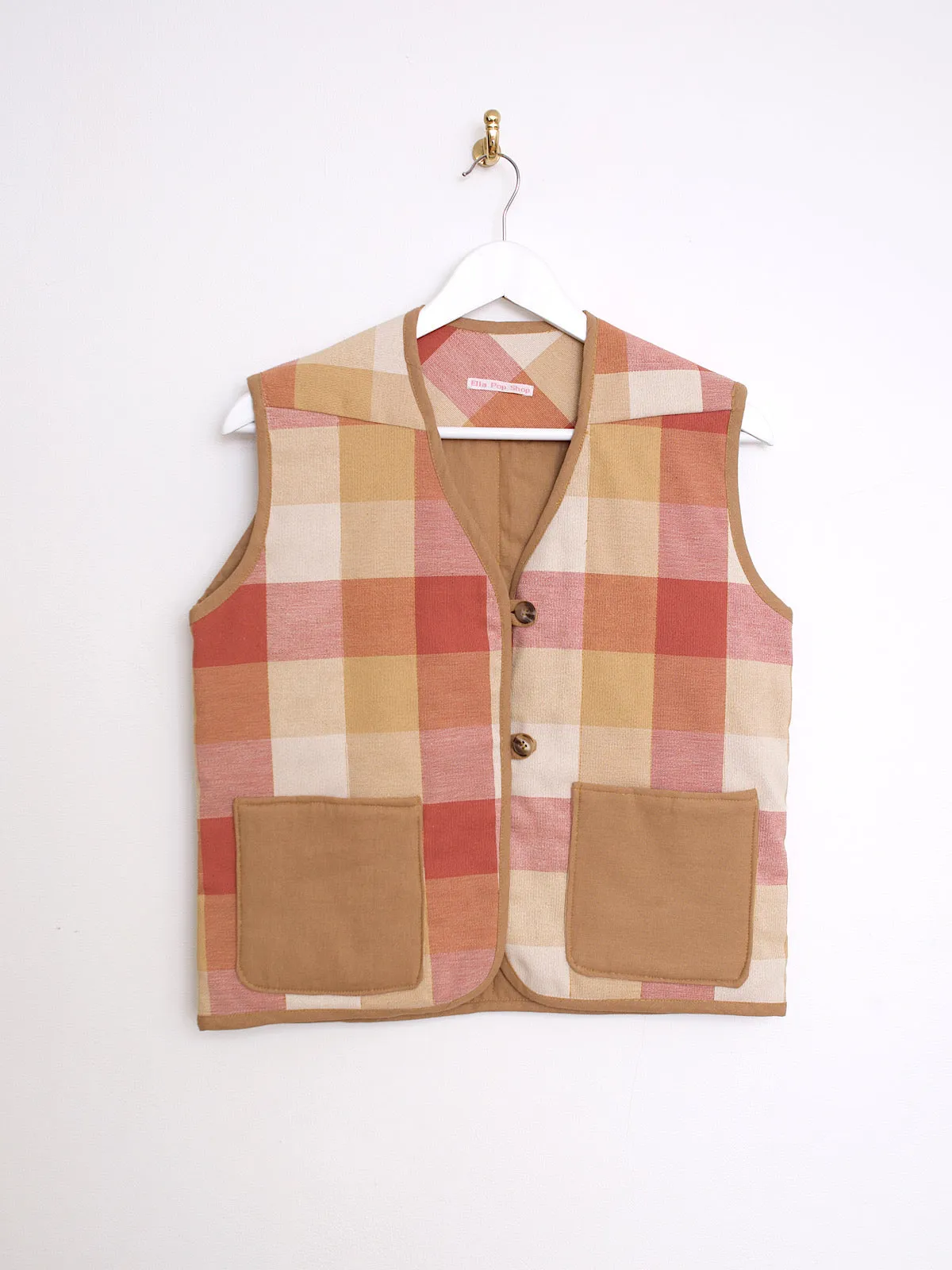 Handcrafted gilet with check cotton fabric