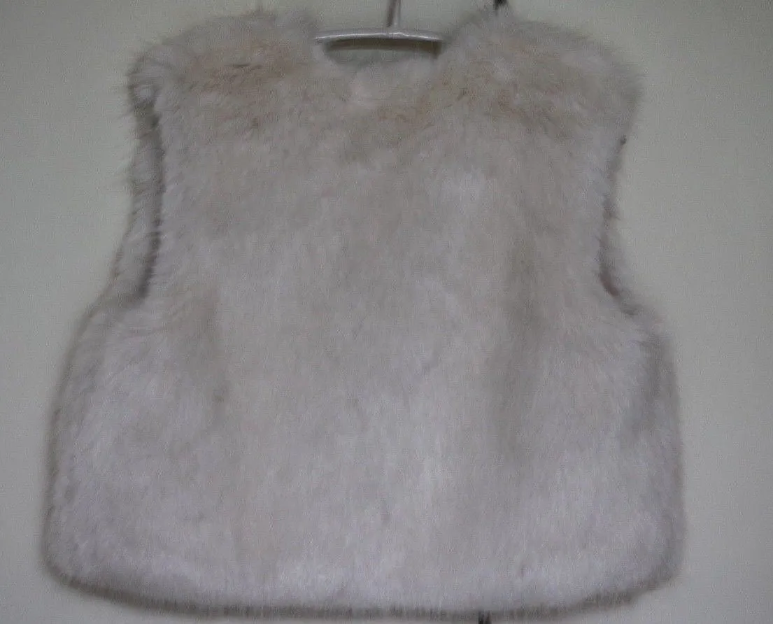 HELEN MOORE GIRLS ERMINE WHITE FAUX FUR WAISTCOAT GILET 4-6 YEARS