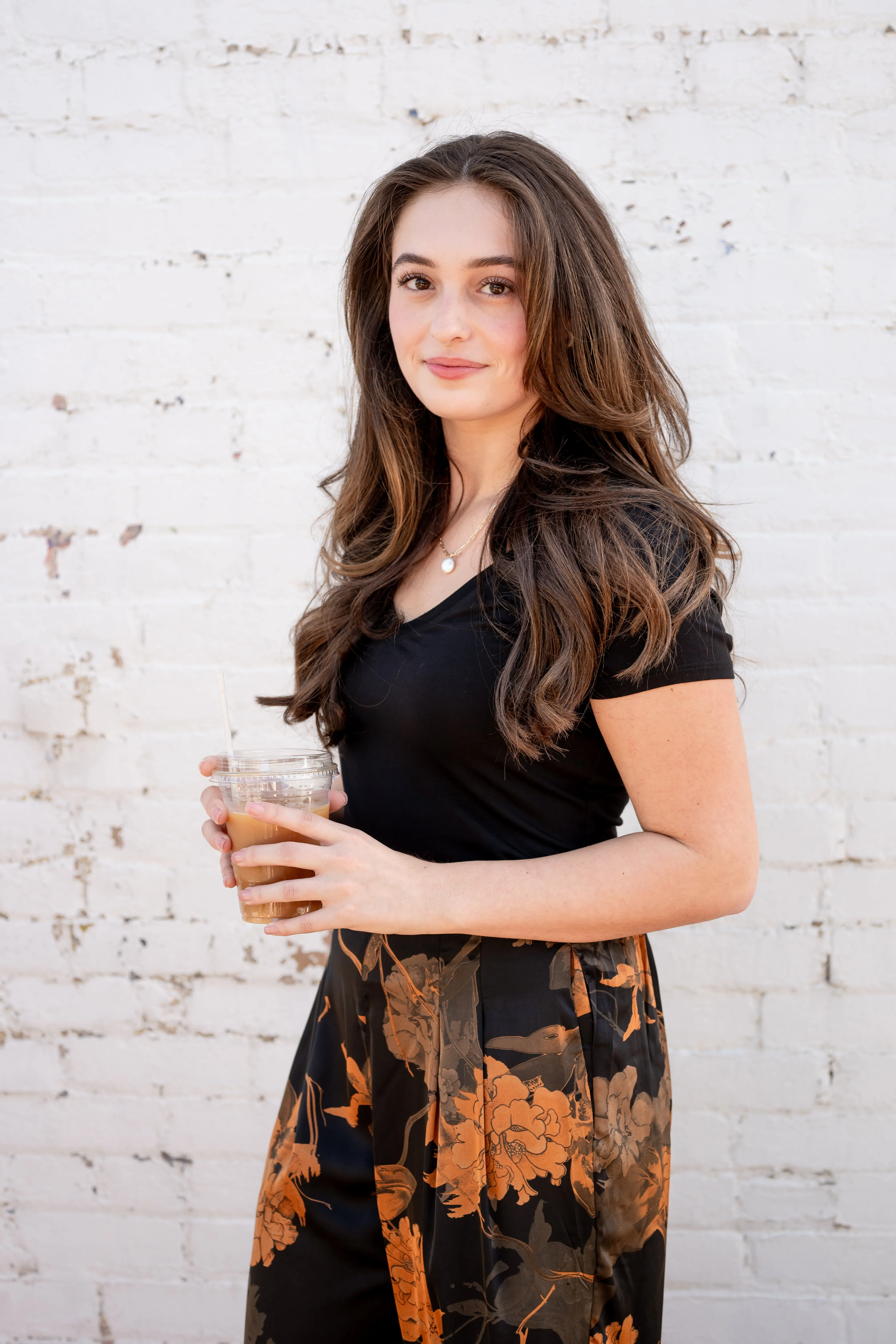 Nellie Basic V-Neck Top