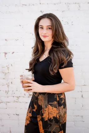 Nellie Basic V-Neck Top