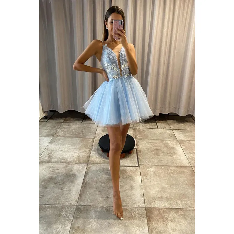 Plunging V-neck Tulle Appliques Prom Dress with Detachable Train