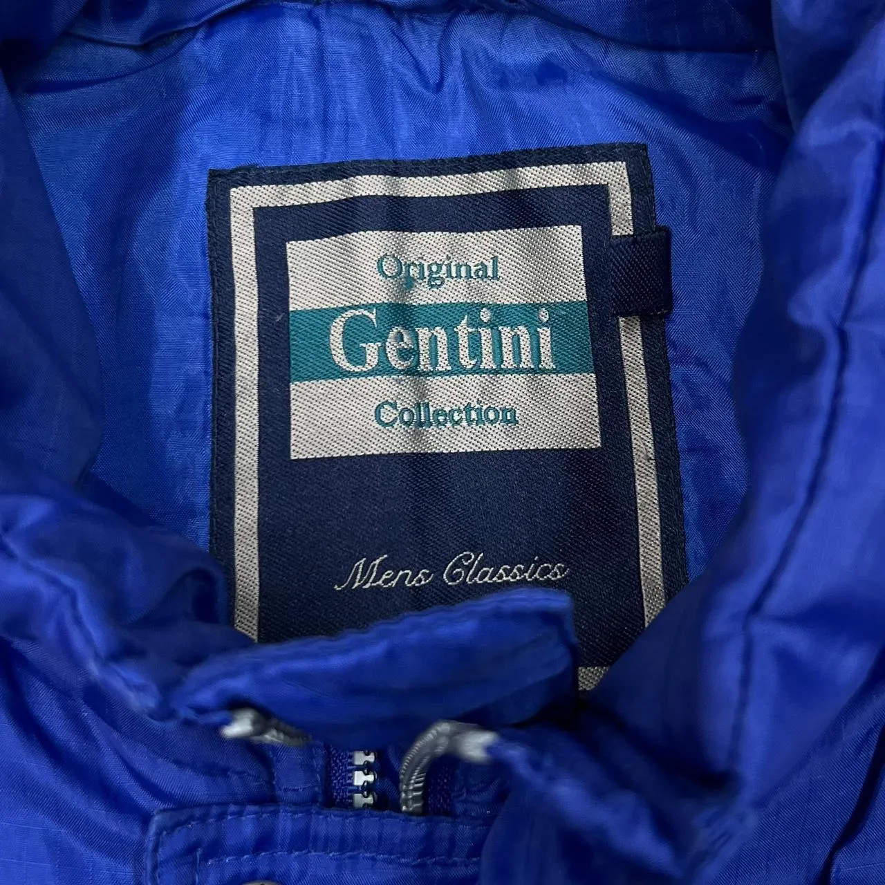 Vintage 90’s GENTINI Detachable Sleeve Padded Puffer Coat Jacket