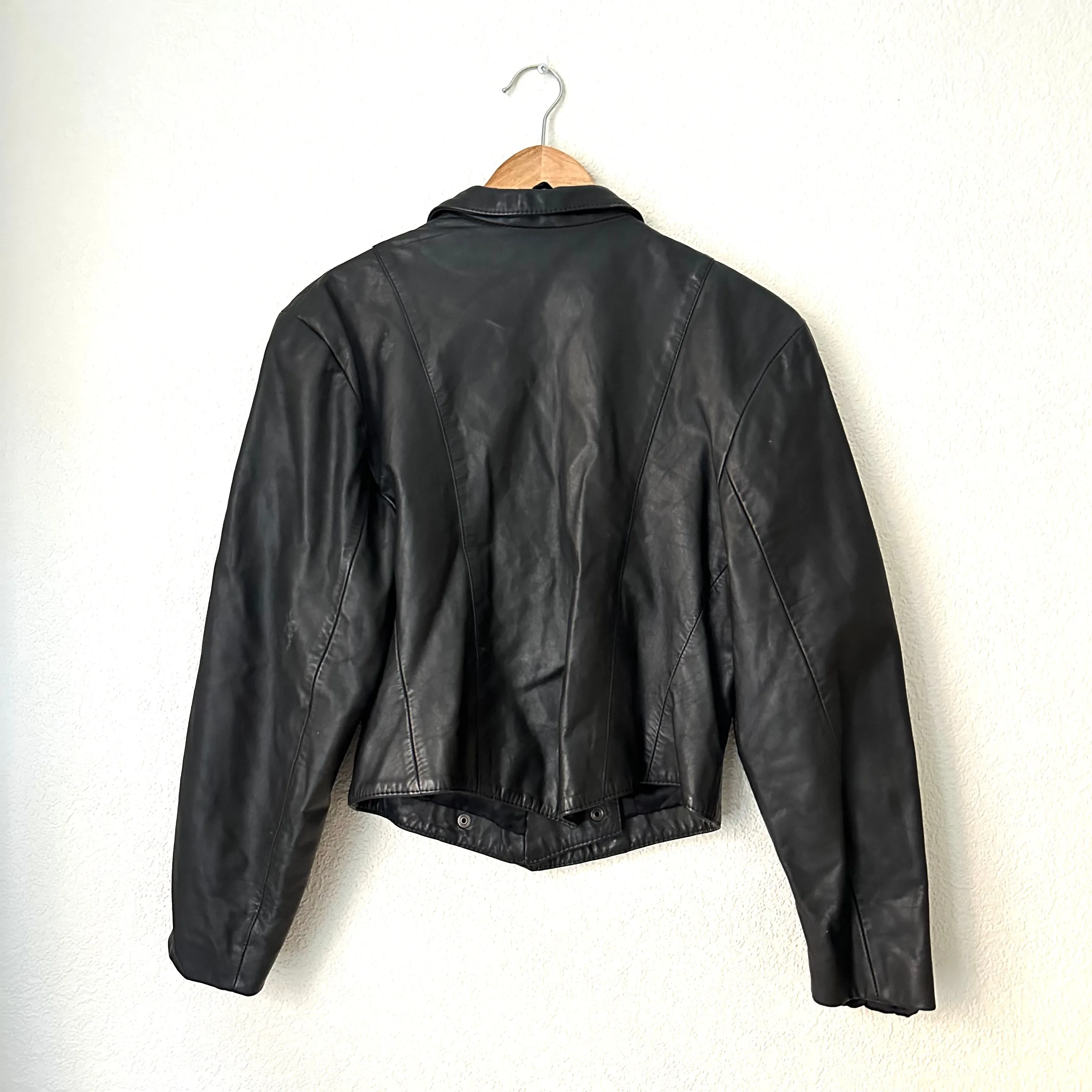 Vintage Black Leather Jacket - size EU38